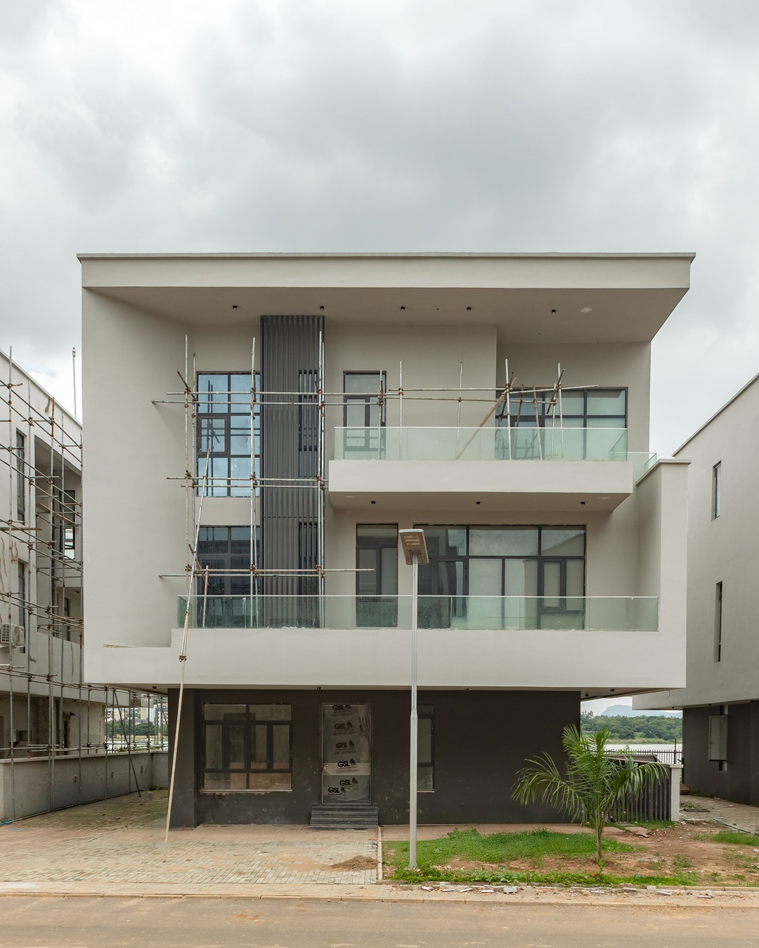 Myari Lakeside estate, Jabi, Abuja Myari Lakeside estate, Jabi, Abuja